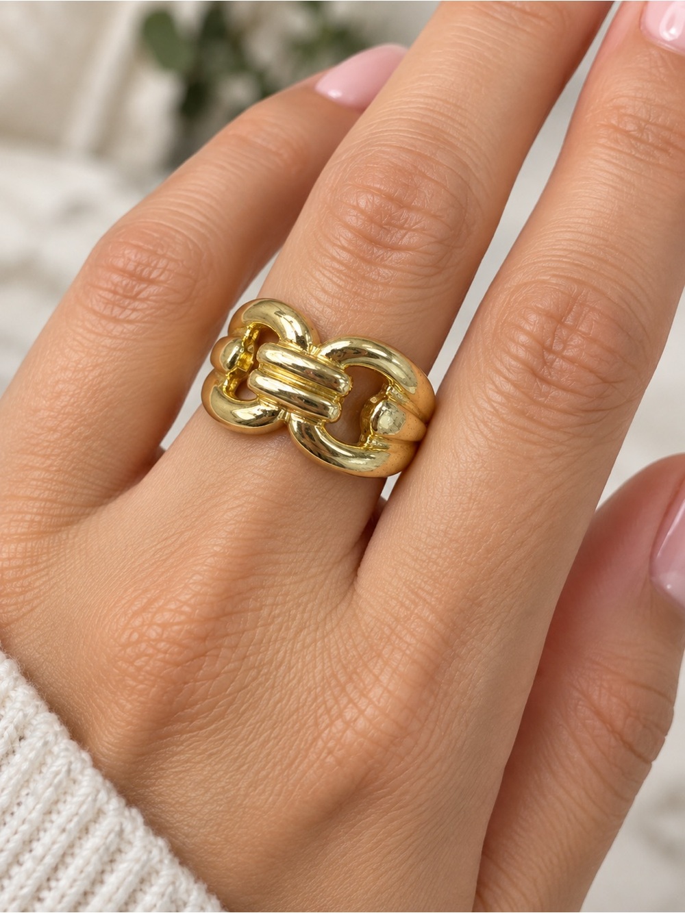 925 Gold Tone Interlocking Link Ring for Women size 6